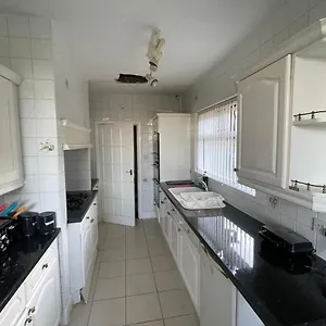 Beautiful 3 Bedroom House Holiday home Leeds (West Yorkshire)